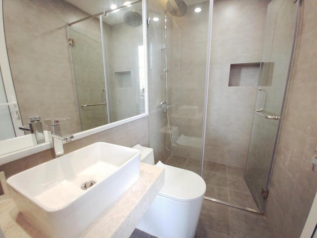 Lyn House - Service Apartment Hoang Quoc Viet Hanoi Dış mekan fotoğraf