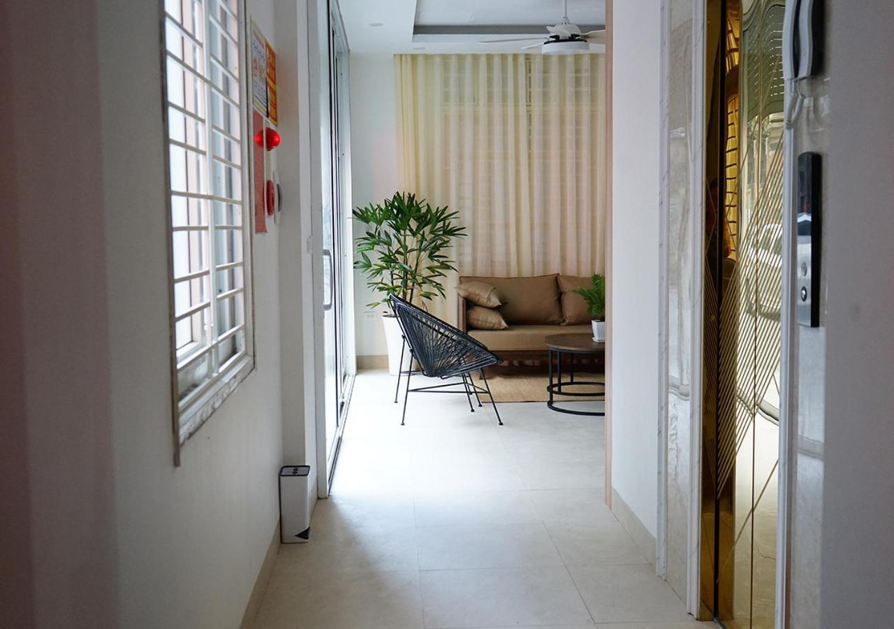 Lyn House - Service Apartment Hoang Quoc Viet Hanoi Dış mekan fotoğraf