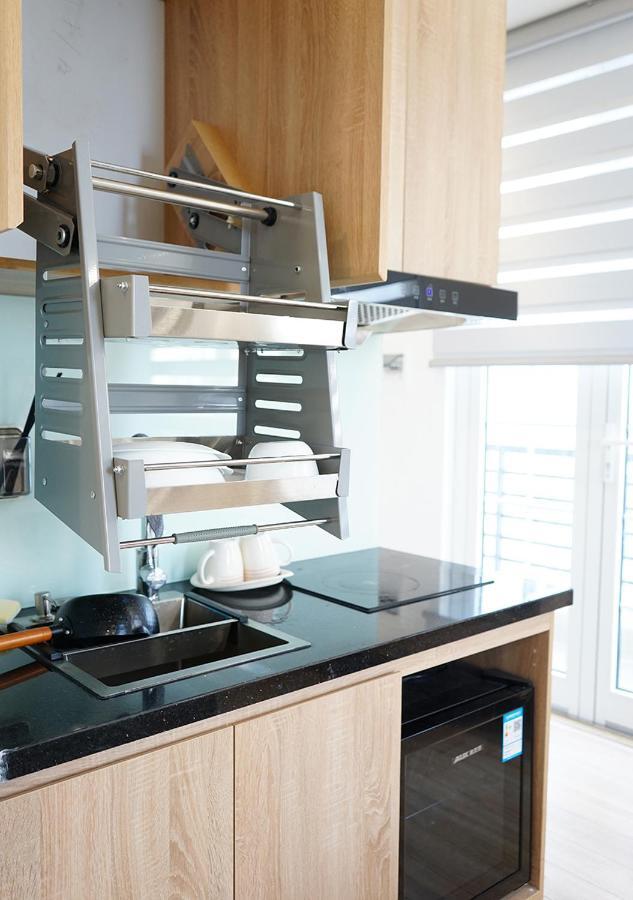 Lyn House - Service Apartment Hoang Quoc Viet Hanoi Dış mekan fotoğraf
