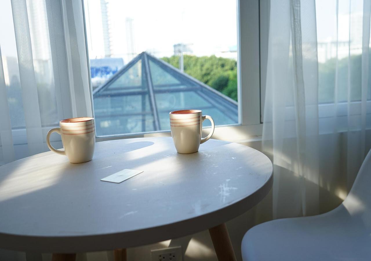 Lyn House - Service Apartment Hoang Quoc Viet Hanoi Dış mekan fotoğraf